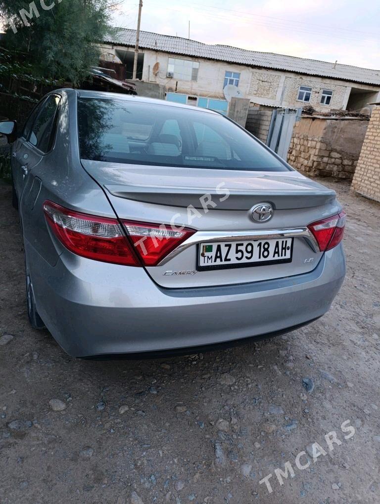 Toyota Camry 2017 - 240 000 TMT - Теджен - img 3