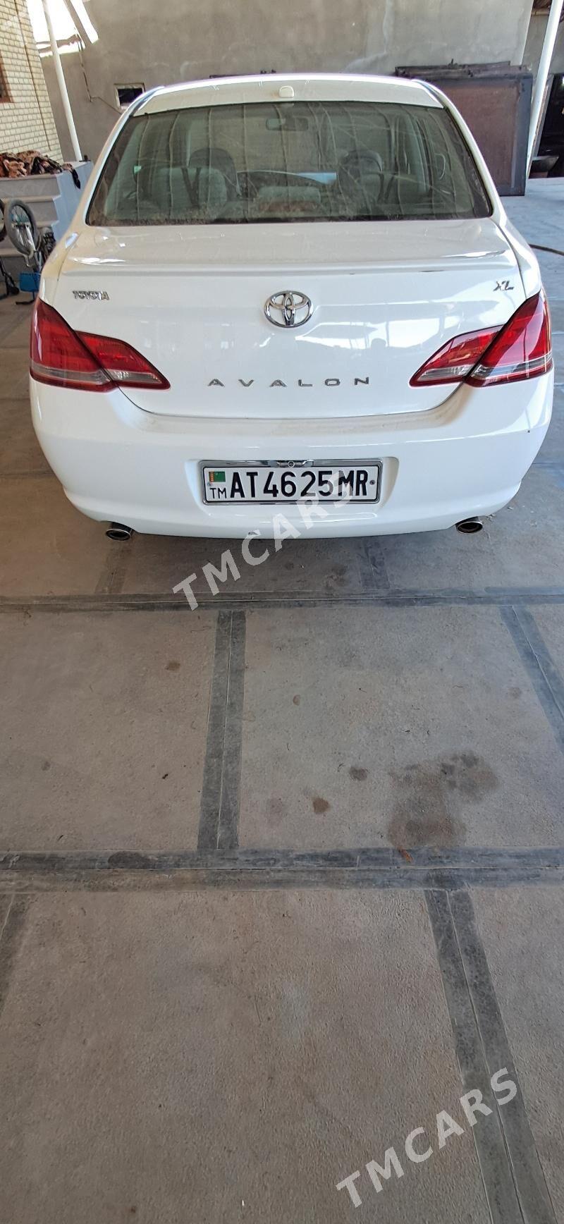 Toyota Avalon 2005 - 150 000 TMT - Сакарчага - img 1