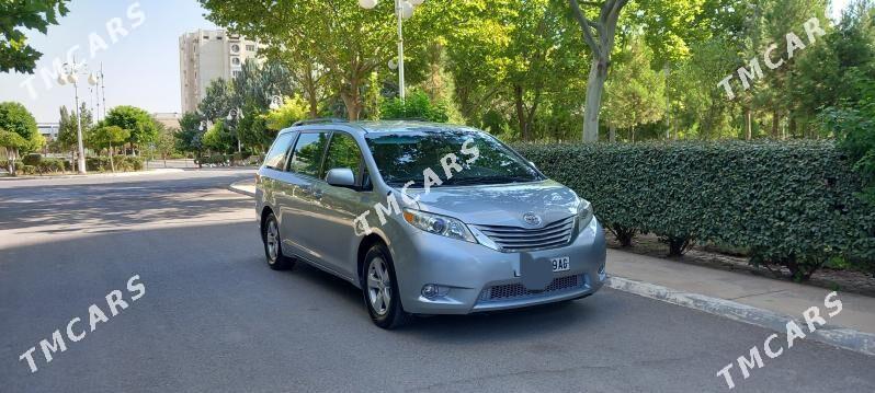 Toyota Sienna 2011 - 275 000 TMT - Aşgabat - img 1