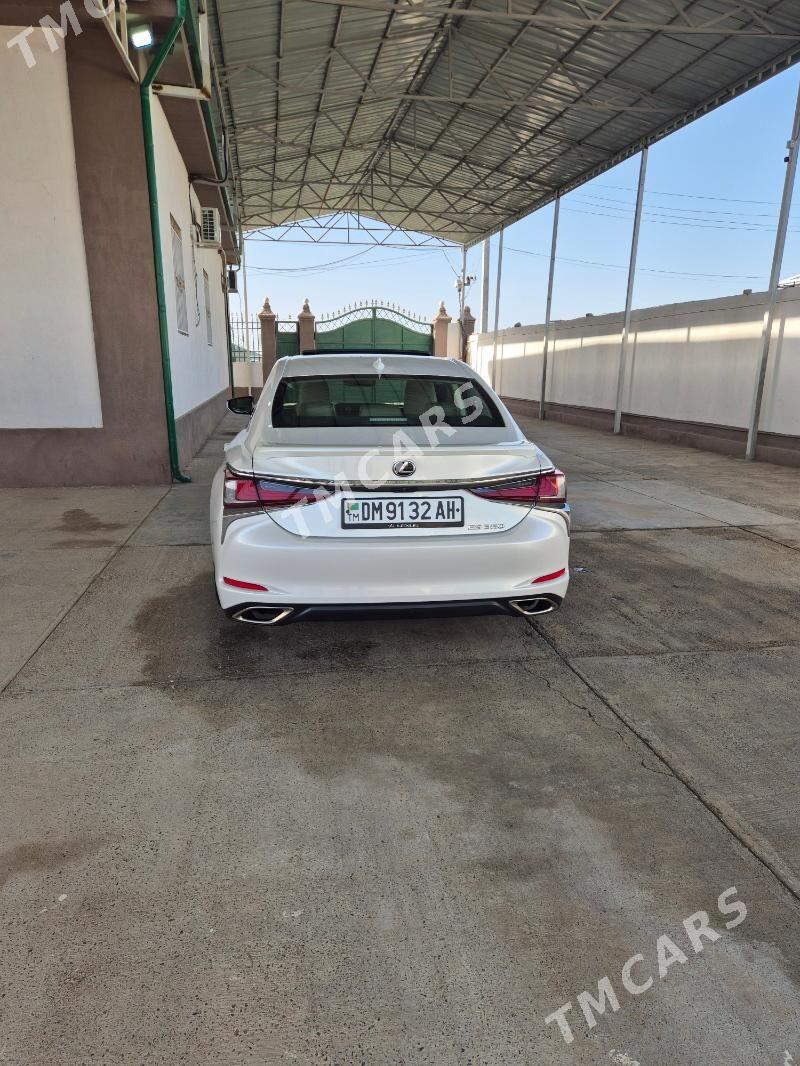 Lexus ES 350 2020 - 535 000 TMT - 11 мкр - img 4