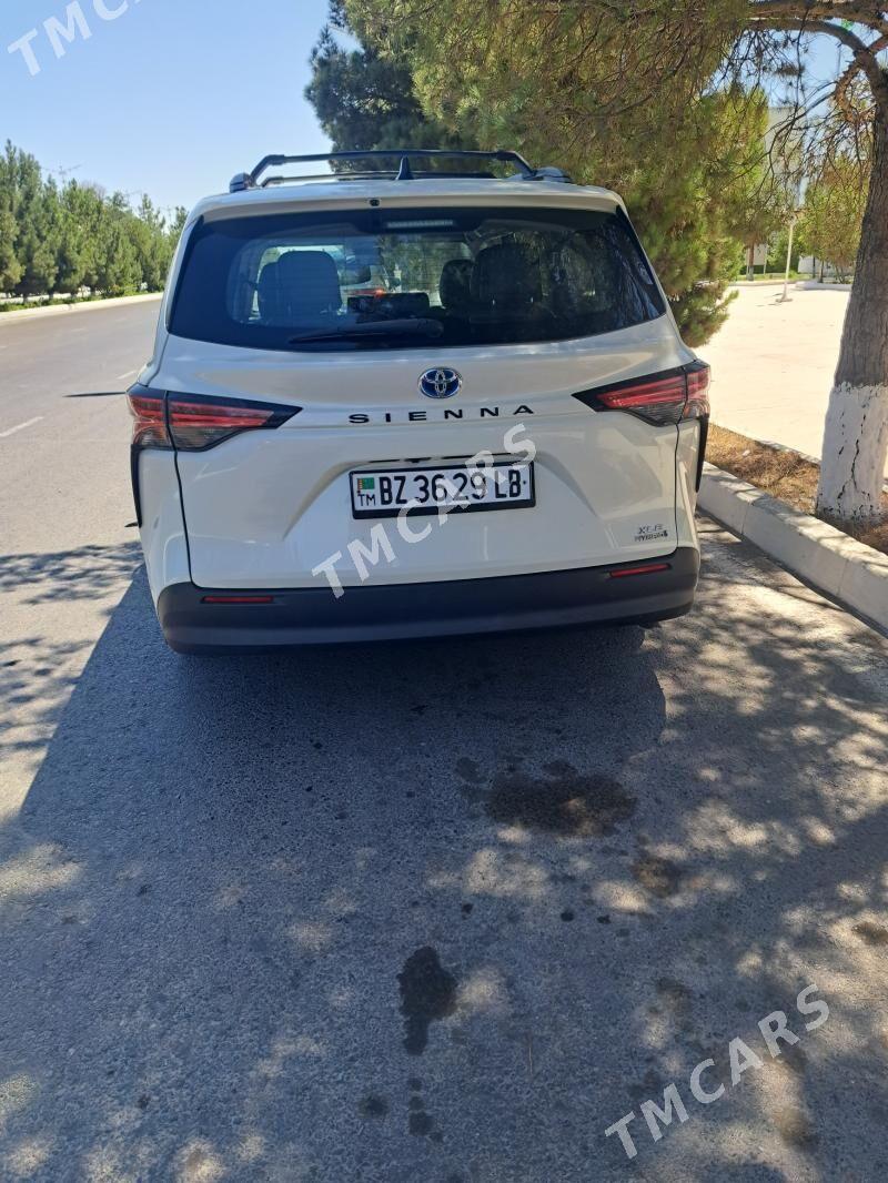 Toyota Sienna 2022 - 500 000 TMT - Туркменабат - img 3