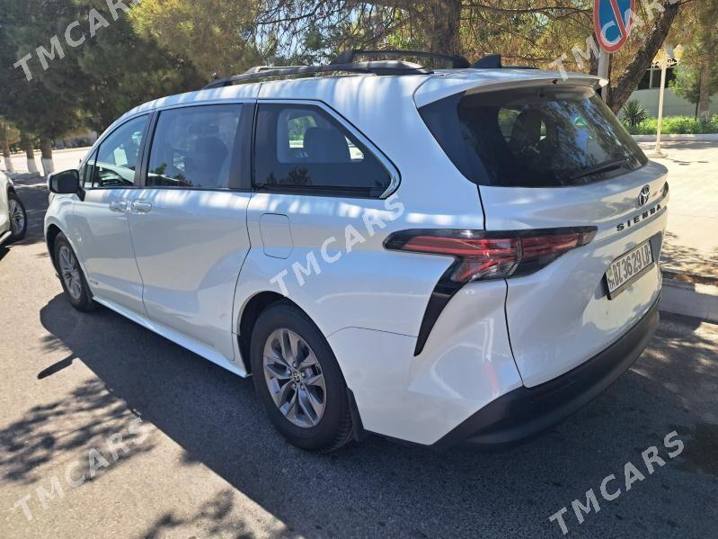Toyota Sienna 2022 - 500 000 TMT - Туркменабат - img 4