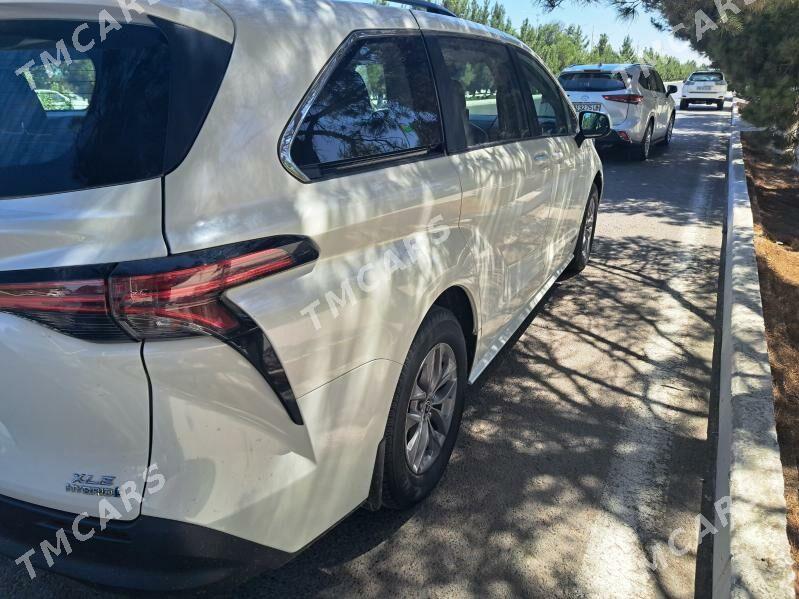Toyota Sienna 2022 - 500 000 TMT - Туркменабат - img 2