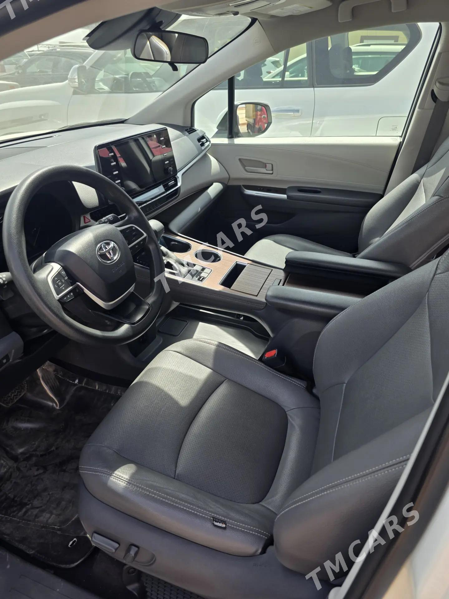 Toyota Sienna 2022 - 500 000 TMT - Туркменабат - img 7