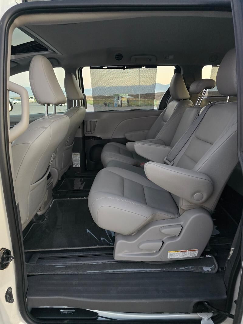 Toyota Sienna 2019 - 540 000 TMT - Ашхабад - img 9