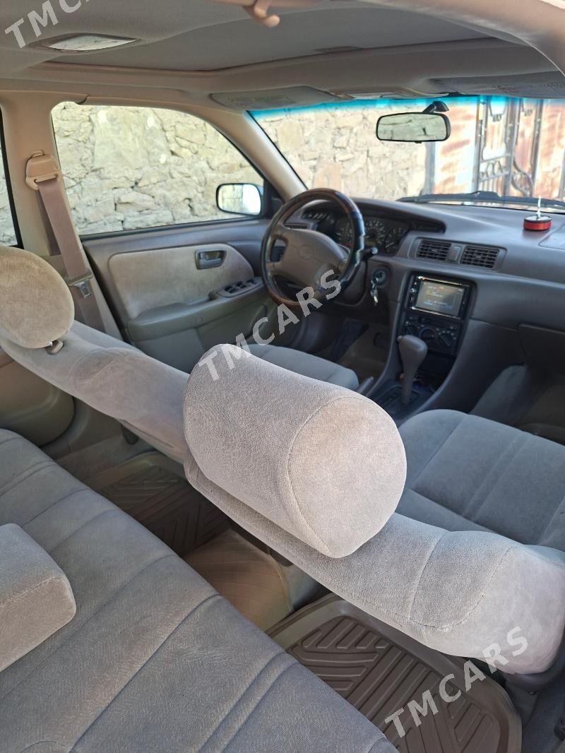 Toyota Camry 1998 - 120 000 TMT - Магданлы - img 2