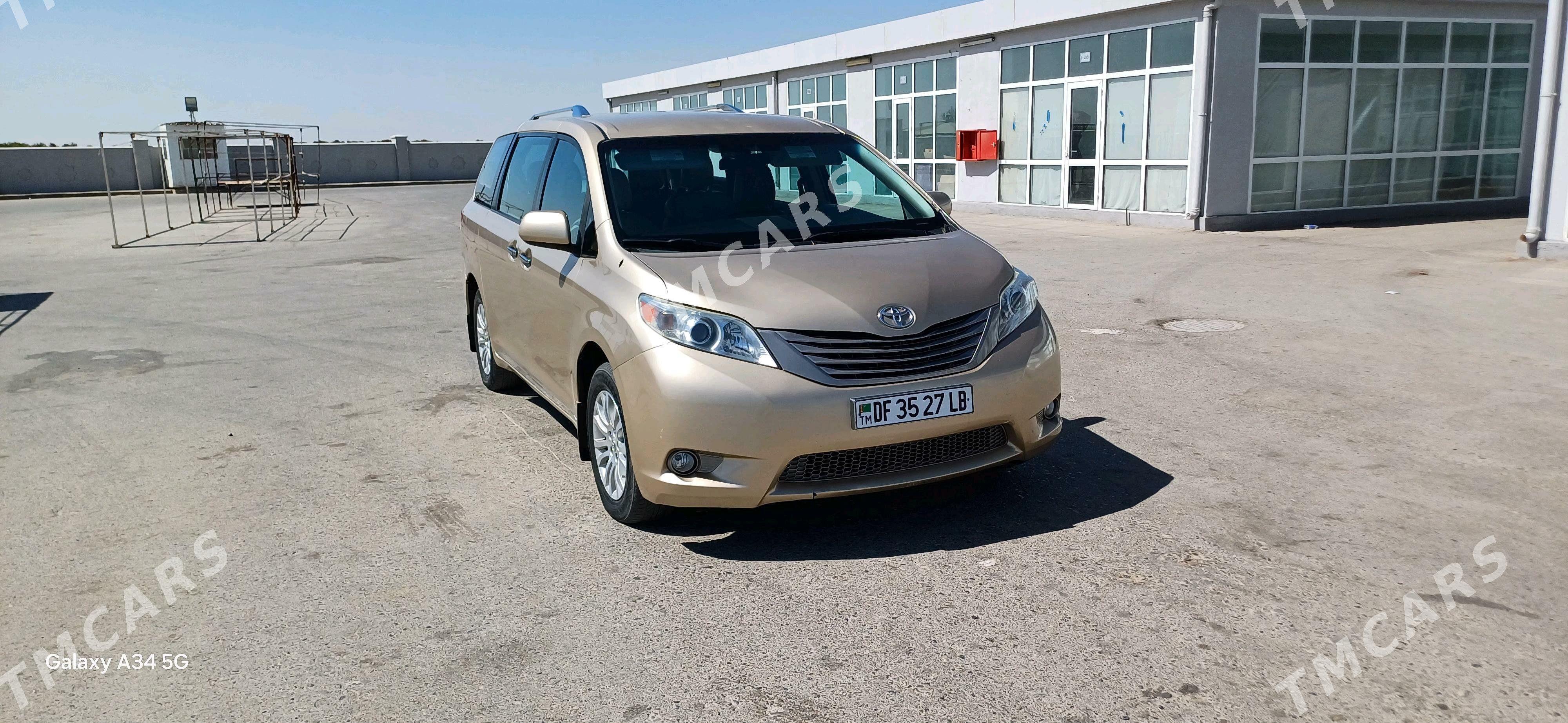 Toyota Sienna 2011 - 270 000 TMT - Керки - img 2