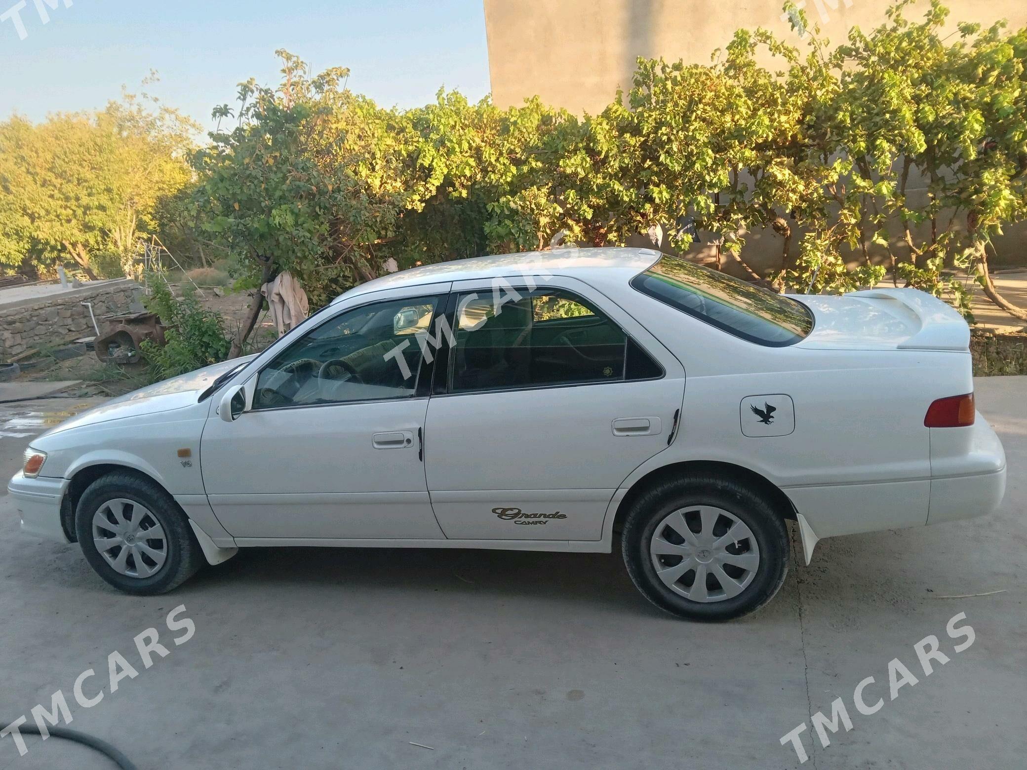 Toyota Camry 2000 - 120 000 TMT - Койтендаг - img 2