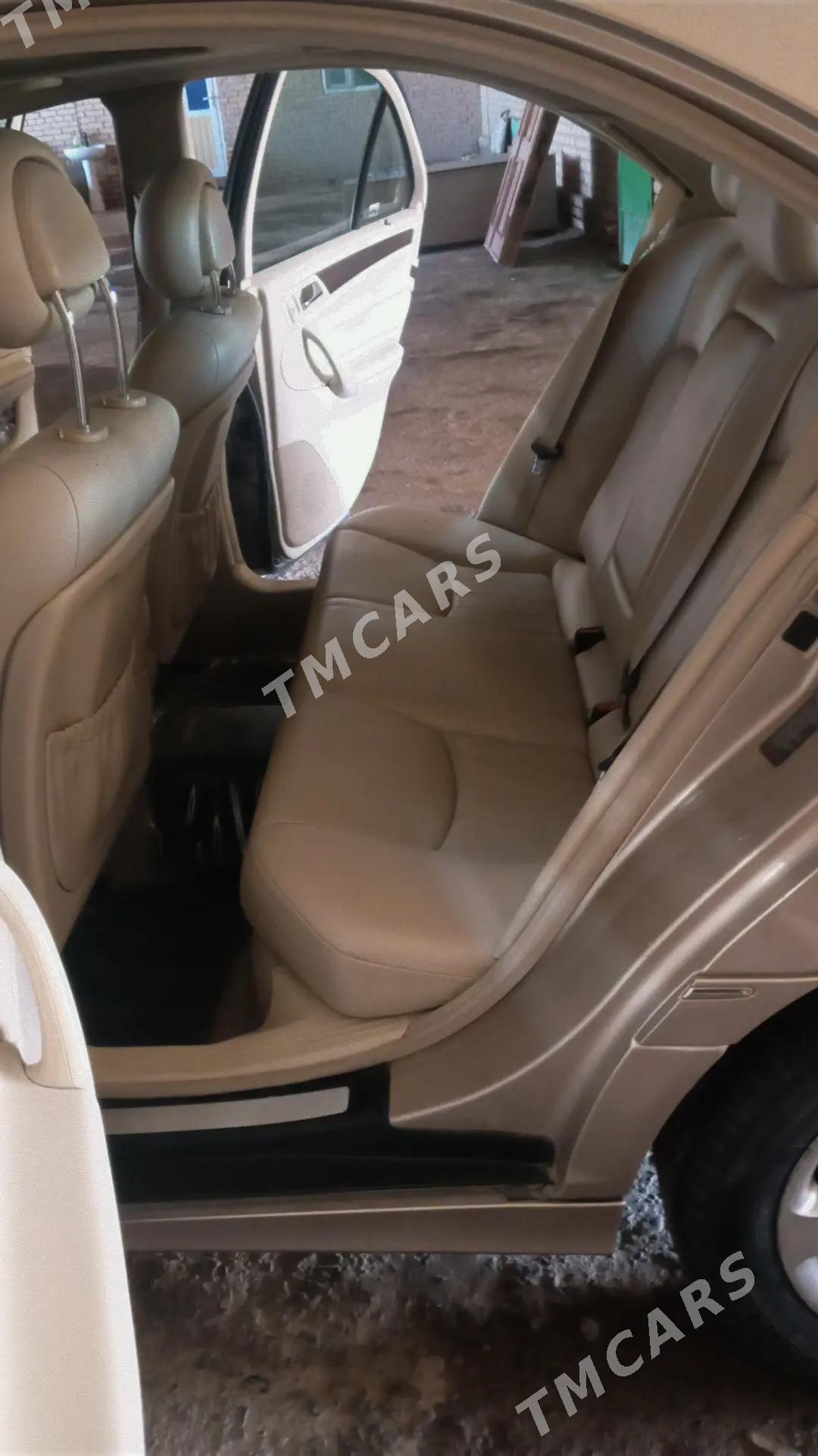 Mercedes-Benz C-Class 2005 - 120 000 TMT - Чарджоу - img 5