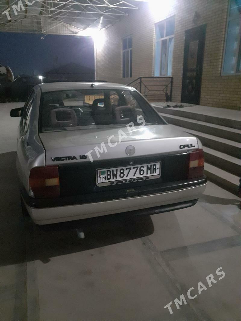 Opel Vectra 1992 - 28 000 TMT - Mary - img 3