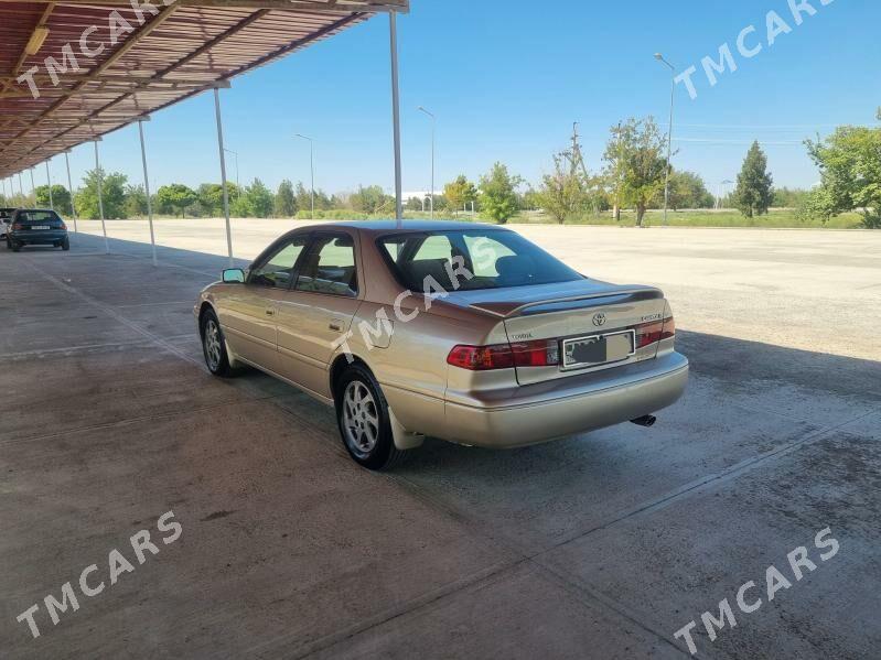 Toyota Camry 2001 - 152 000 TMT - Дашогуз - img 4
