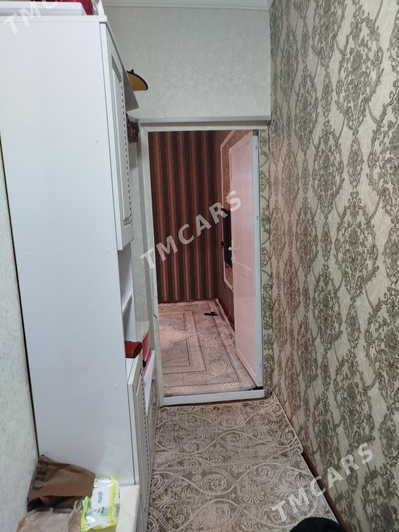 8 мкр 4/3 этаж 1 ком Гауданка - 8 мкр - img 4