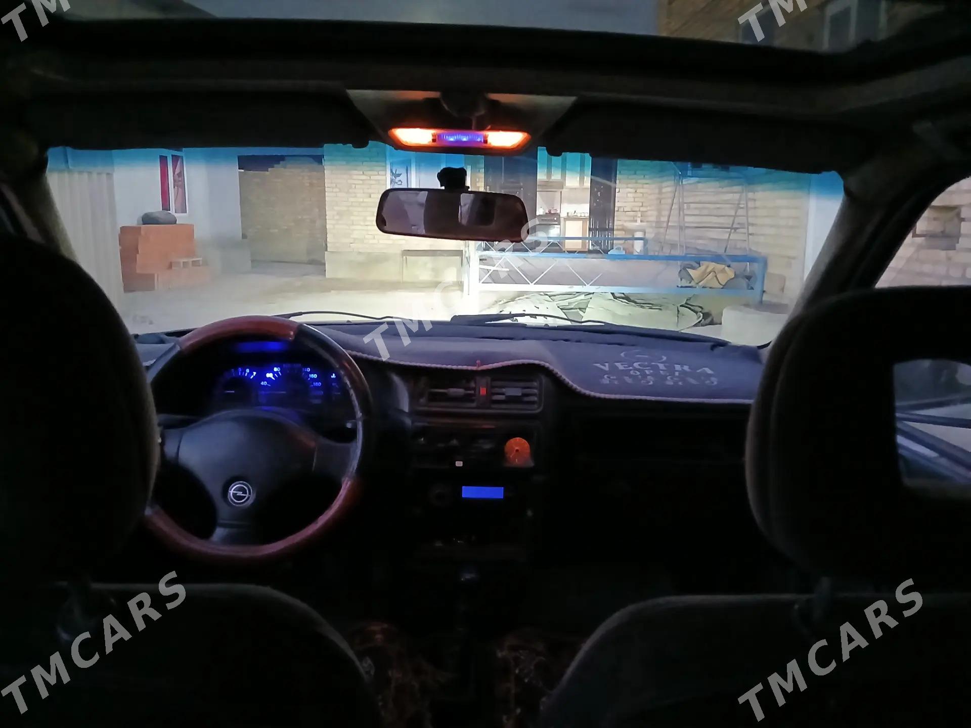 Opel Vectra 1990 - 27 000 TMT - Çärjew - img 3