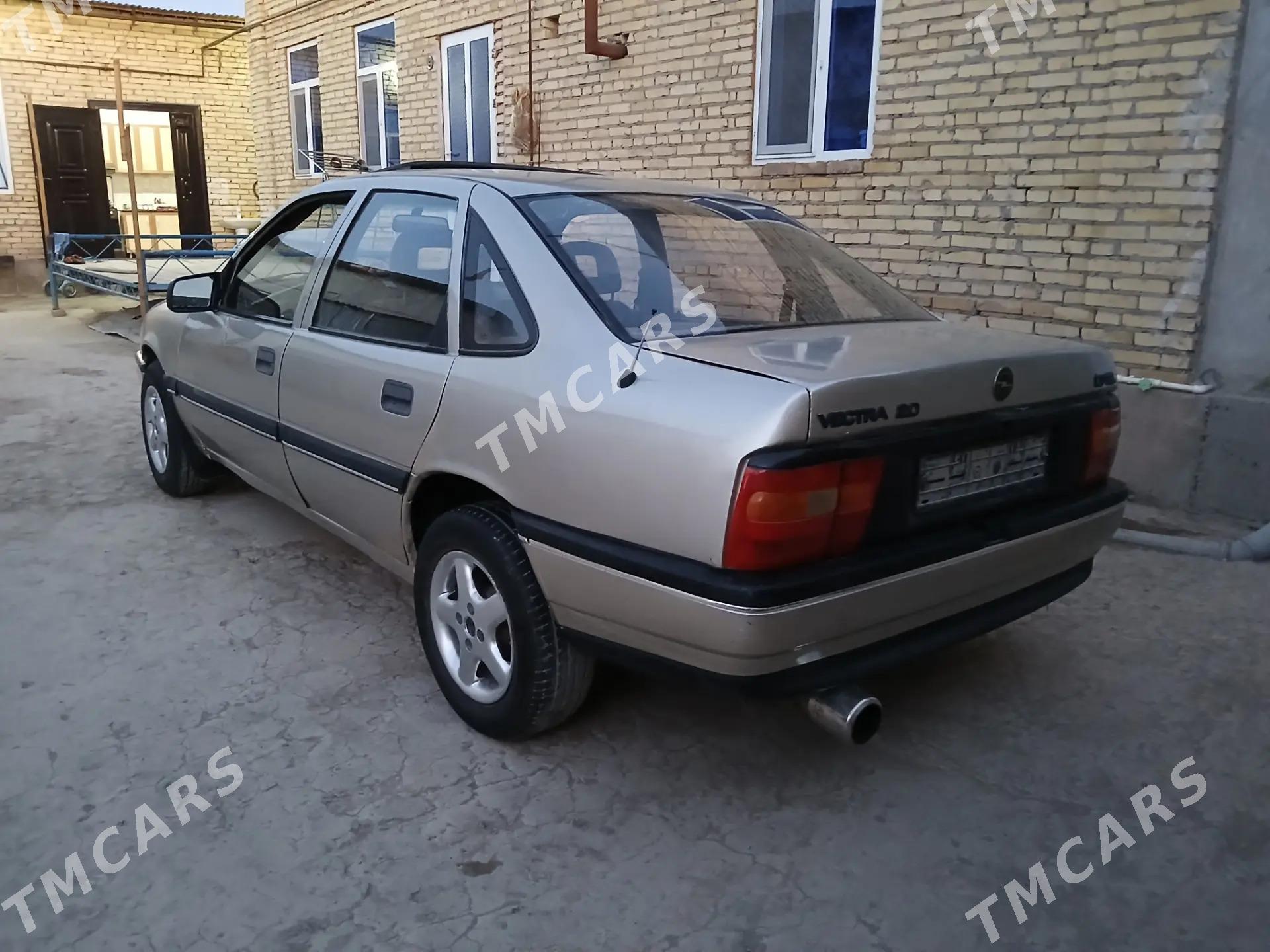 Opel Vectra 1990 - 27 000 TMT - Çärjew - img 4