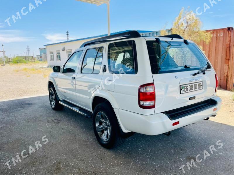 Nissan Pathfinder 2000 - 140 000 TMT - Байрамали - img 2