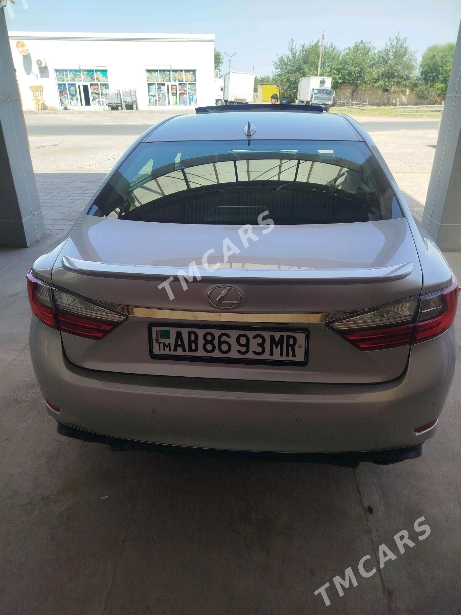 Lexus ES 350 2017 - 310 000 TMT - Wekilbazar - img 3