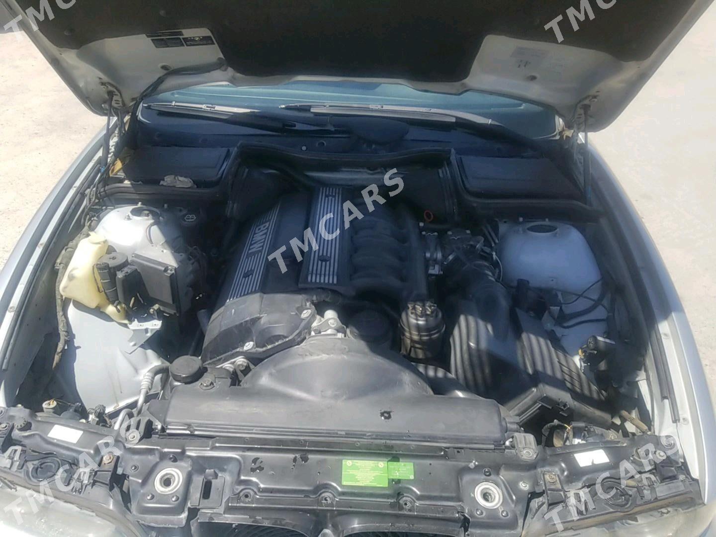 BMW E39 1998 - 90 000 TMT - Mary - img 6