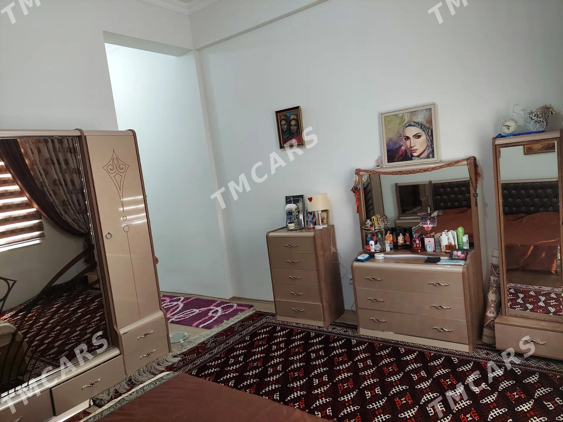 14 этап 12\10 этаж 3х 182м² - 14 этап - Элитки (Улица Совхозная) - img 8