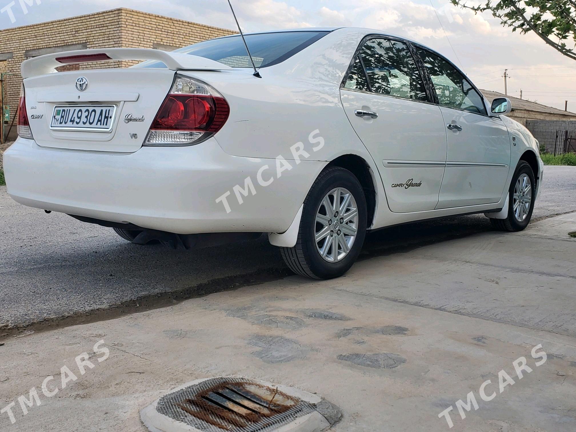 Toyota Camry 2005 - 175 000 TMT - Кака - img 3