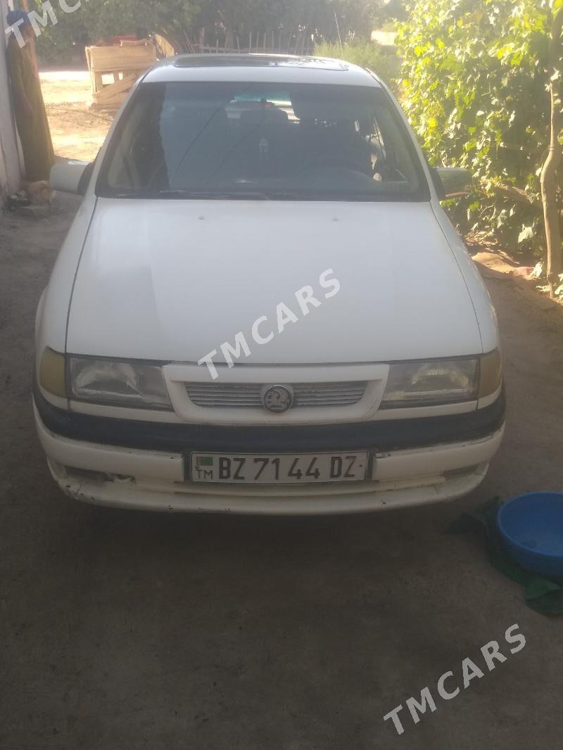 Opel Vectra 1993 - 30 000 TMT - Гороглы (Тагта) - img 2
