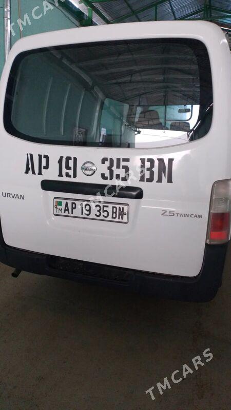 Nissan Urvan 2008 - 200 000 TMT - Махтумкули - img 4