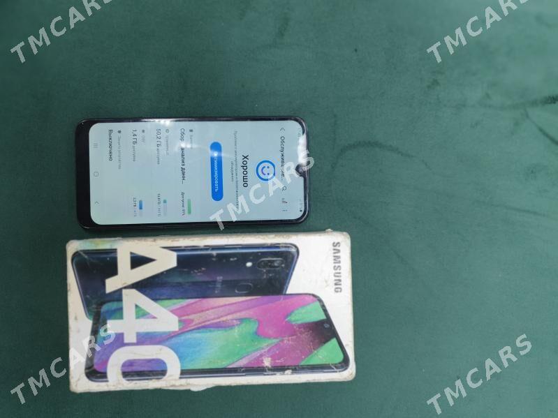 samsung a40 - Мир 7 - img 1