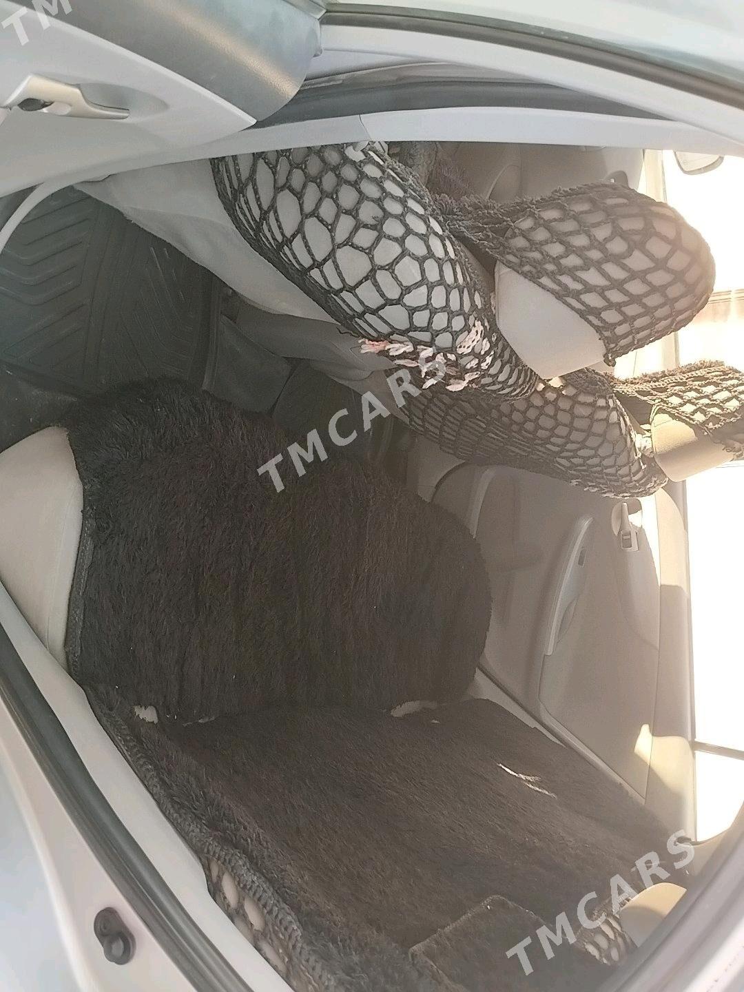 Toyota Corolla 2010 - 140 000 TMT - Теджен - img 2