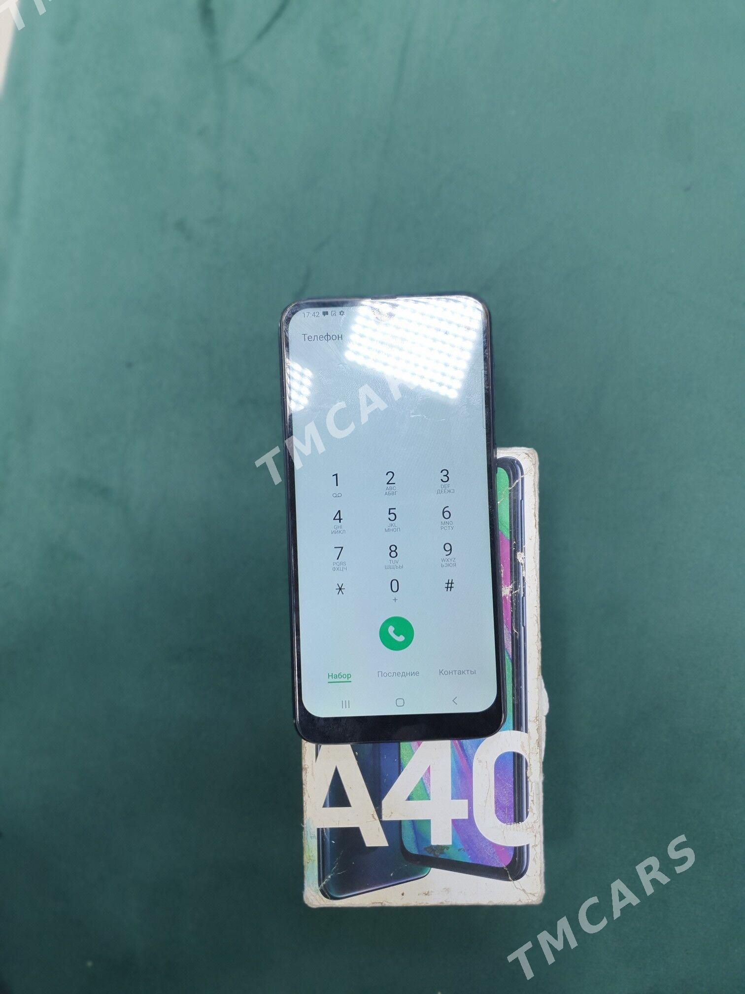 samsung a40 - Мир 7 - img 2