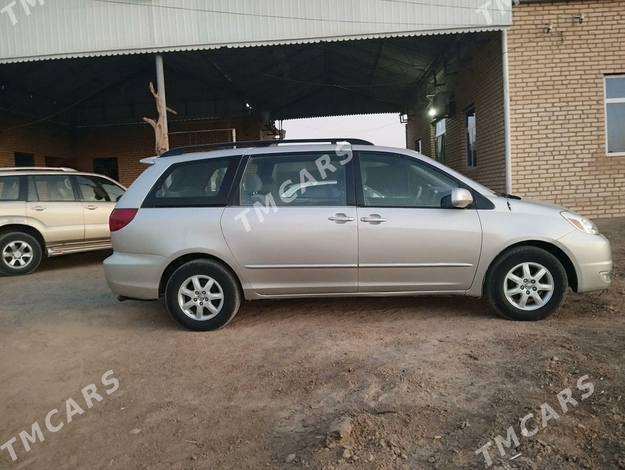 Toyota Sienna 2005 - 170 000 TMT - Mary - img 5