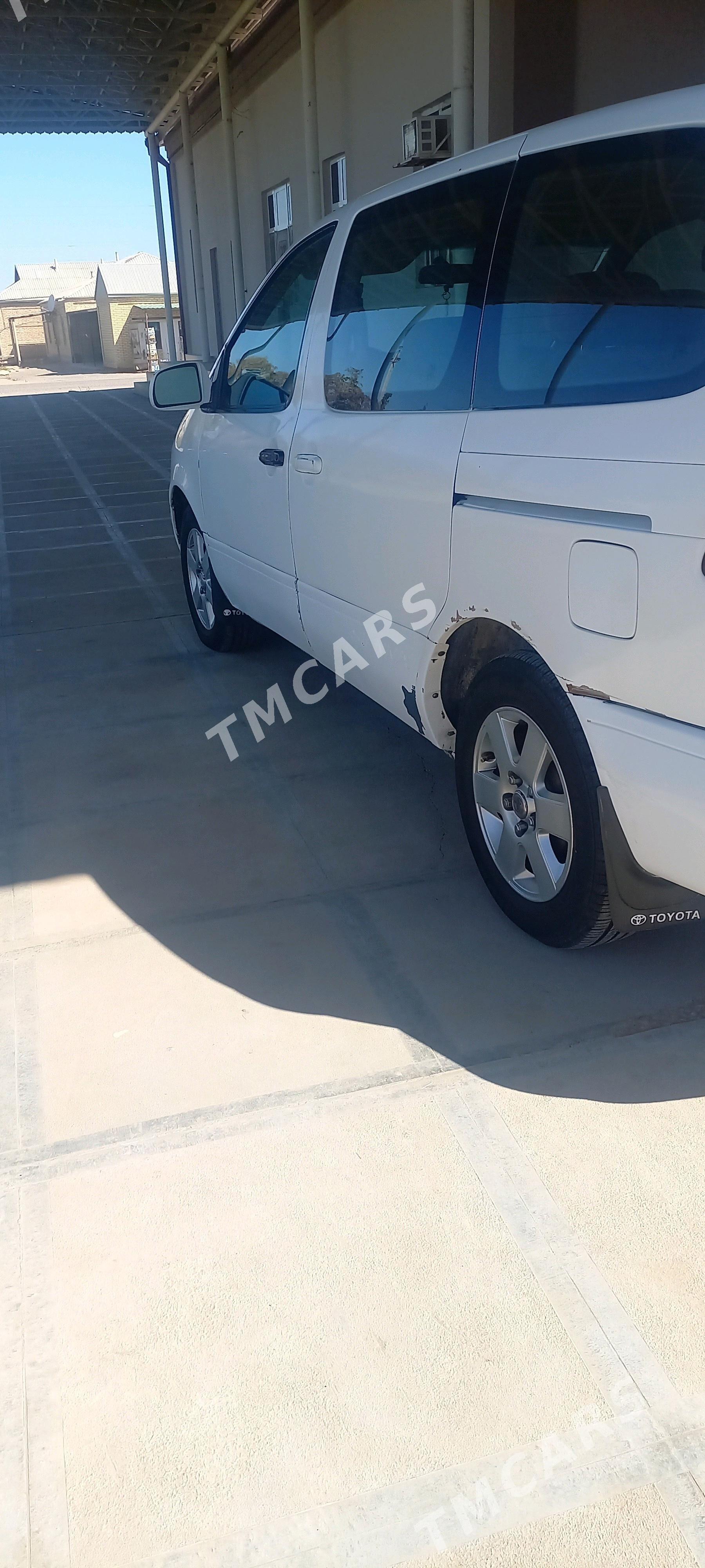 Toyota Sienna 2001 - 140 000 TMT - Wekilbazar - img 2