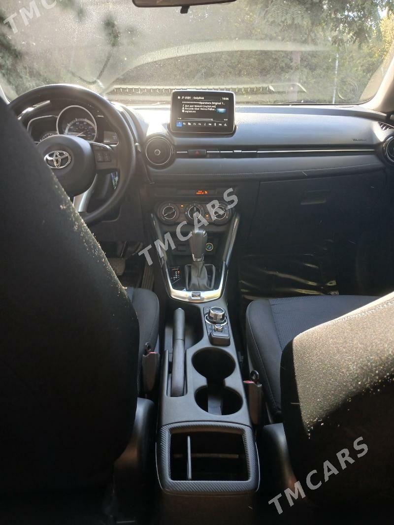 Toyota Yaris 2018 - 150 000 TMT - Aşgabat - img 4