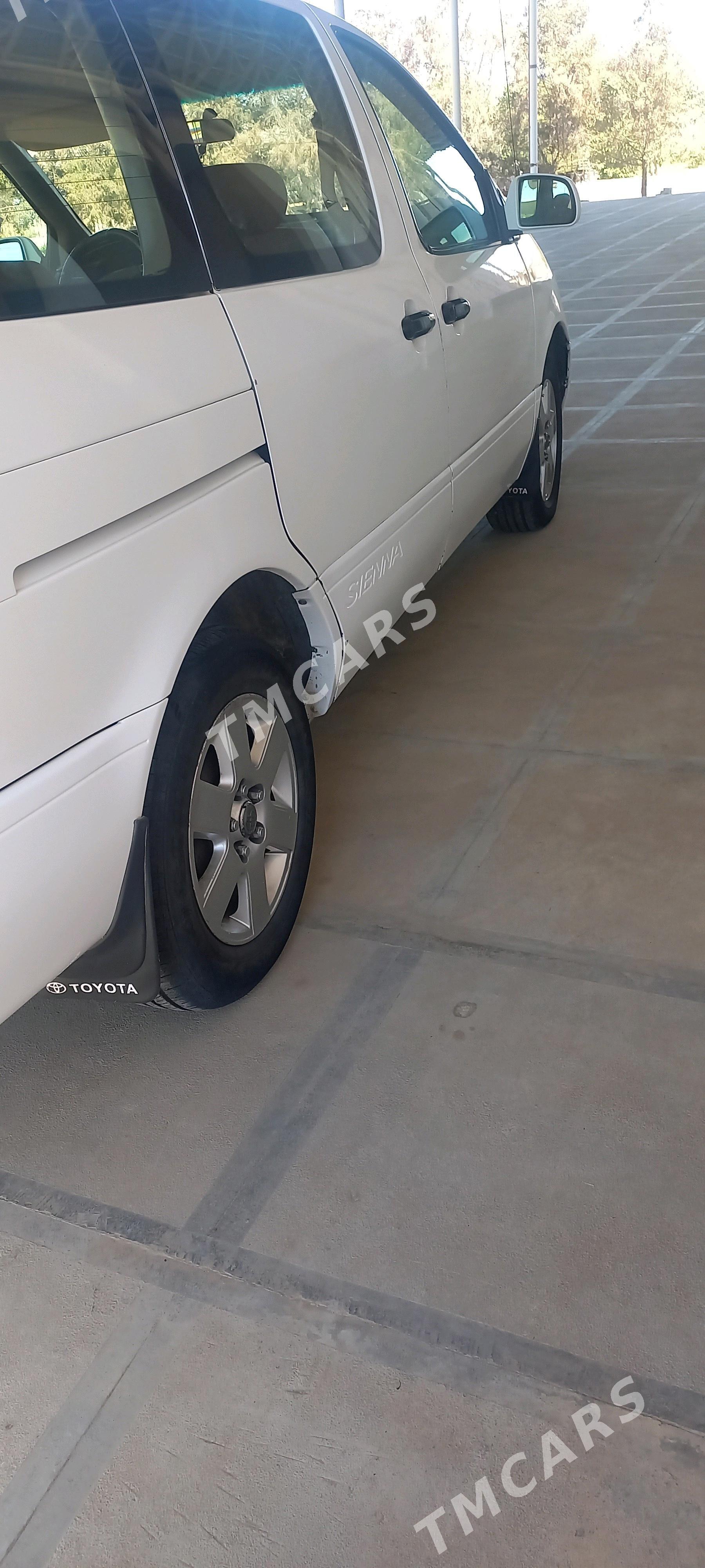 Toyota Sienna 2001 - 140 000 TMT - Wekilbazar - img 3