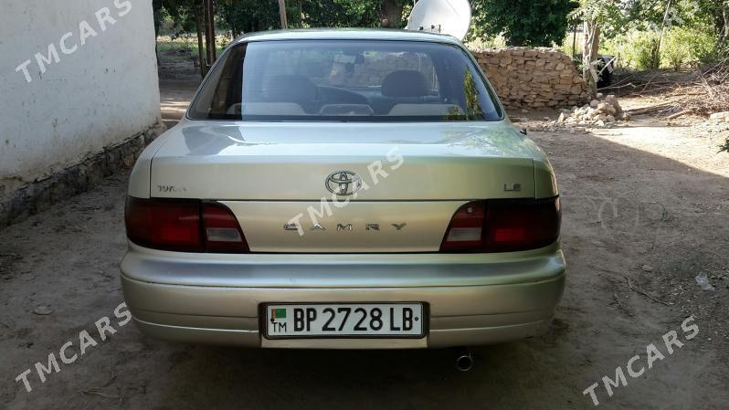 Toyota Camry 1995 - 82 000 TMT - Dostluk - img 6