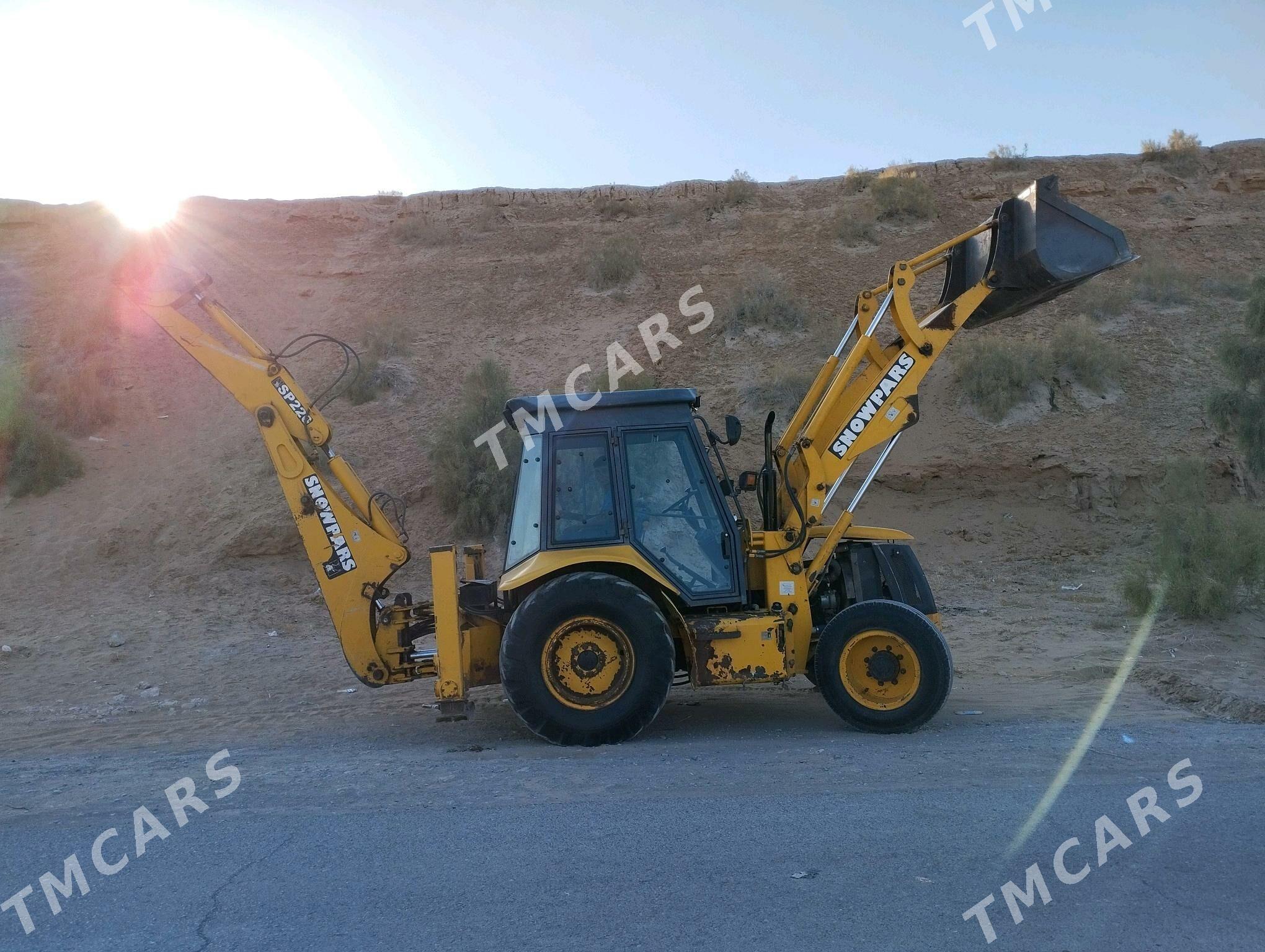 JCB 4CX ECO 2014 - 250 000 TMT - Farap - img 7