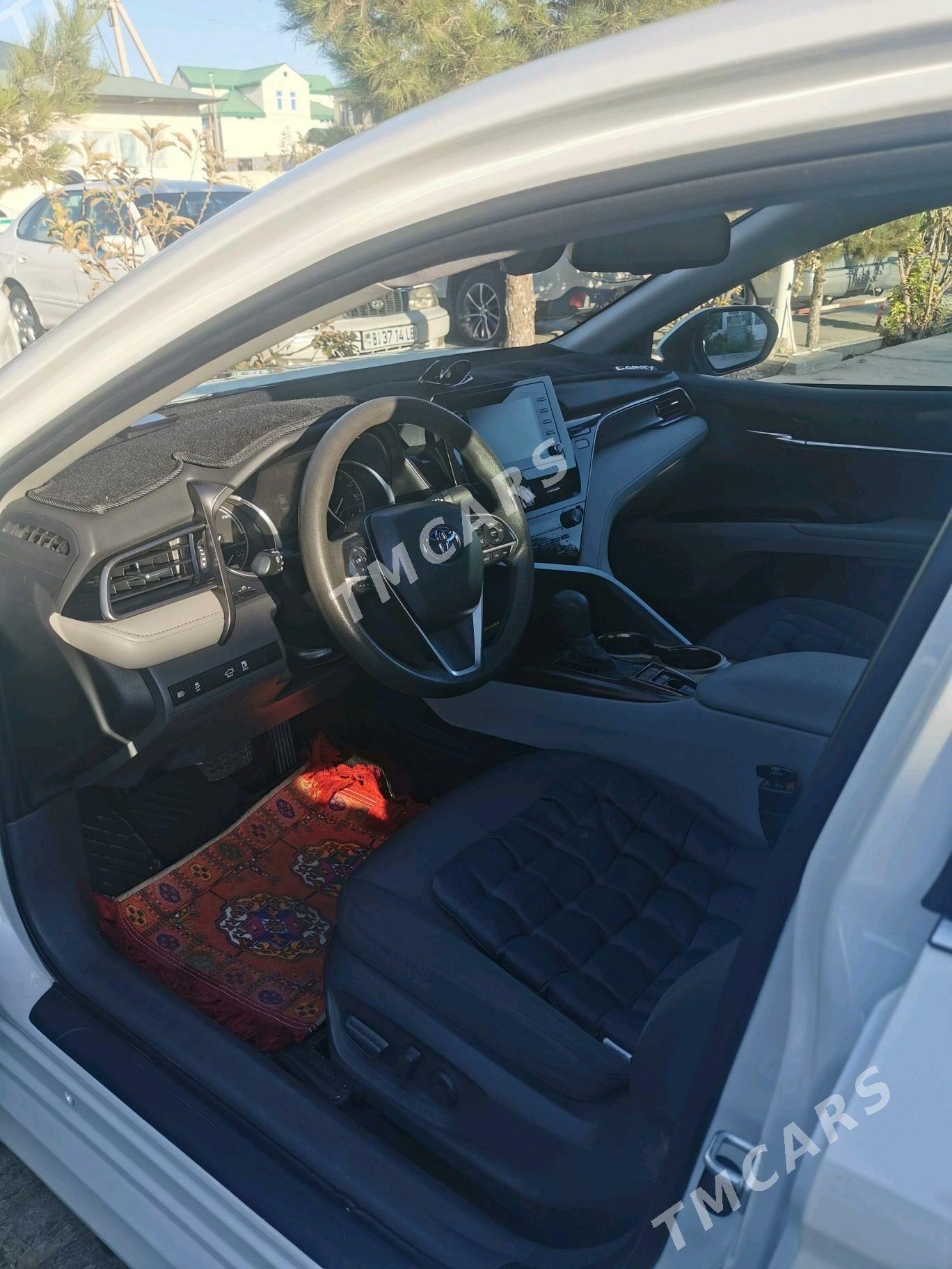 Toyota Camry Hybrid 2021 - 400 000 TMT - Туркменабат - img 3