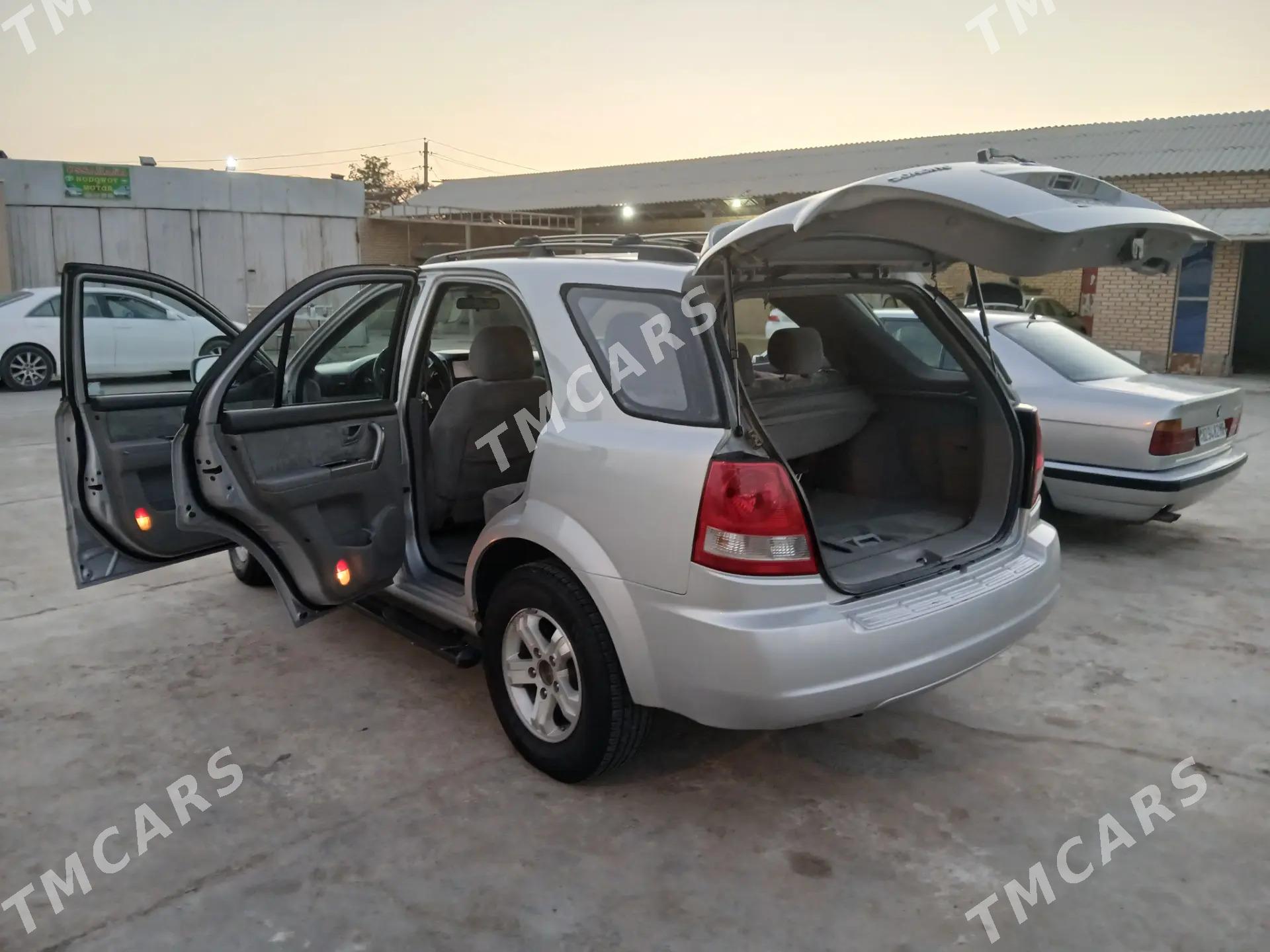 Kia Sorento 2006 - 120 000 TMT - Дашогуз - img 3