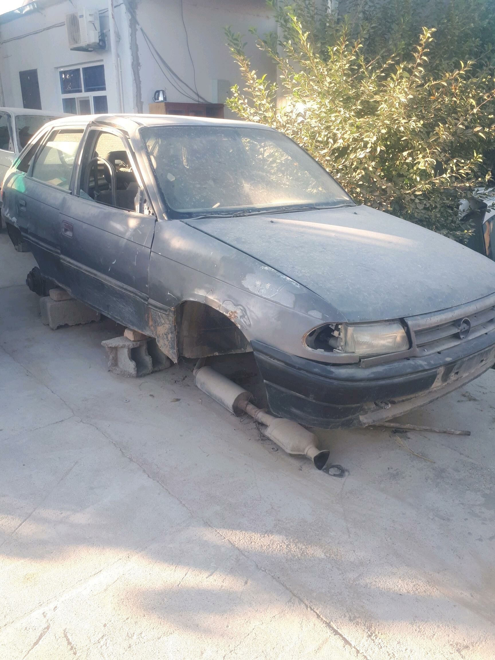 opel morda 1 000 TMT - Кака - img 2