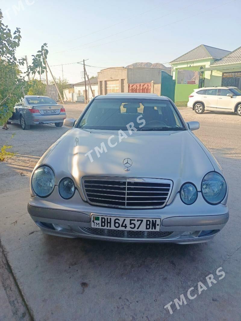 Mercedes-Benz 230E 2001 - 140 000 TMT - Balkanabat - img 2