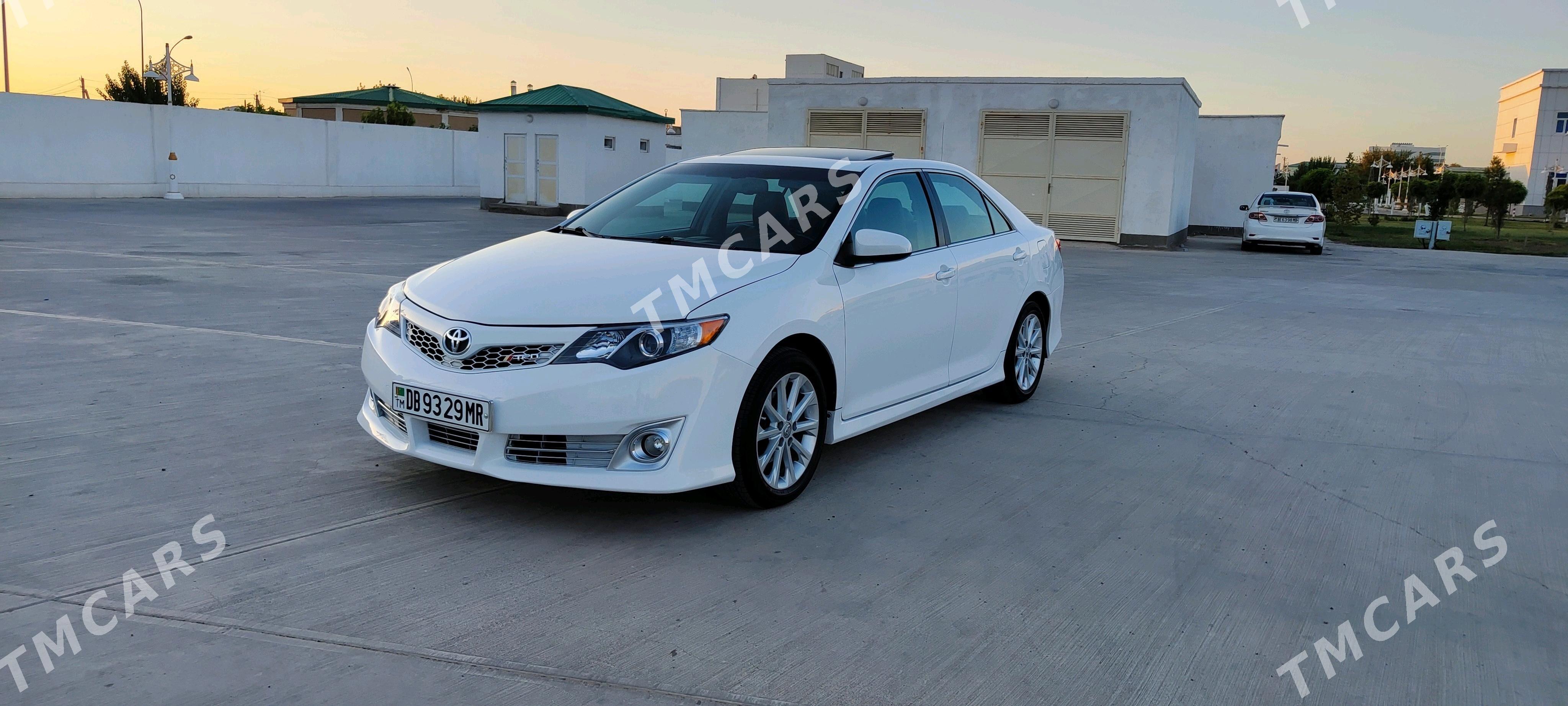Toyota Camry 2012 - 270 000 TMT - Мары - img 3
