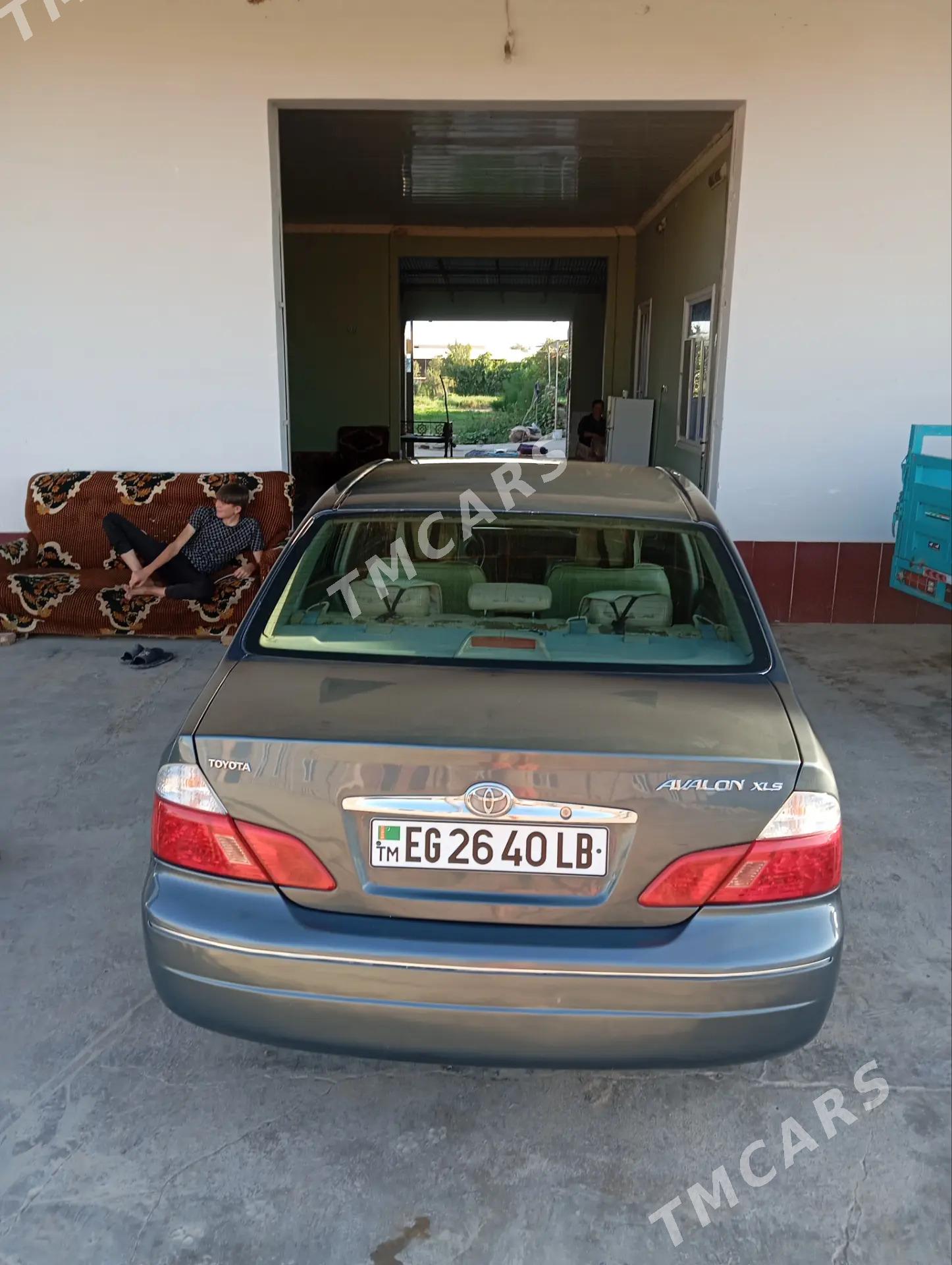Toyota Avalon 2004 - 200 000 TMT - Çärjew - img 5