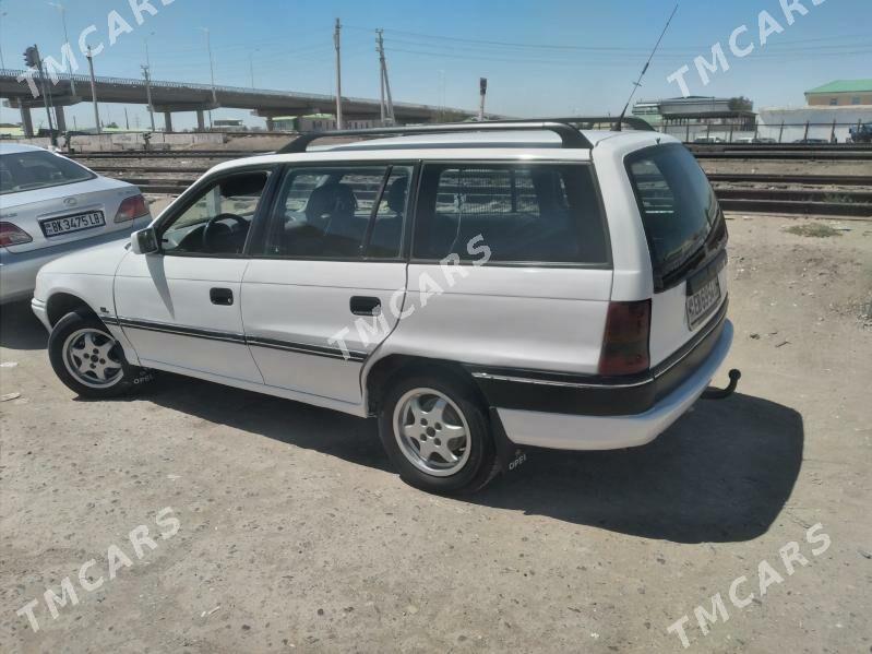 Opel Astra 1992 - 25 000 TMT - Фарап - img 1