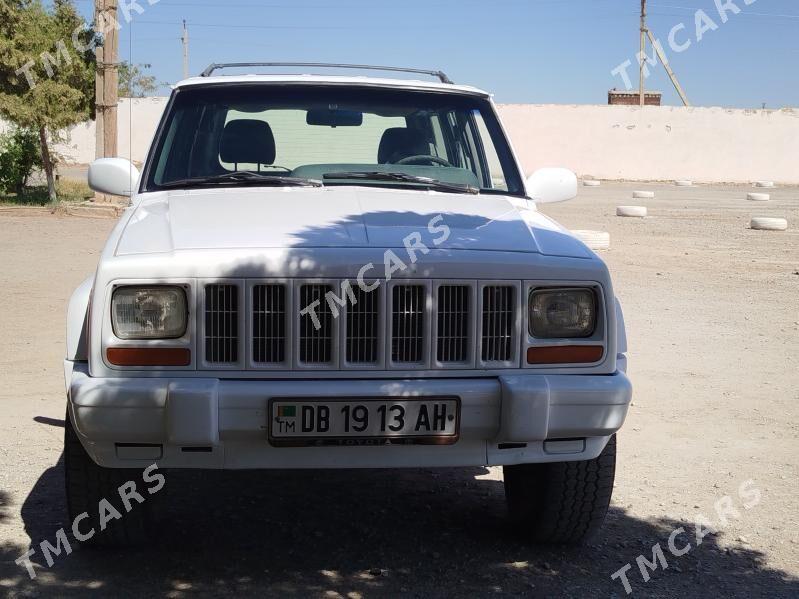 Jeep Cherokee 1999 - 45 000 TMT - Теджен - img 1