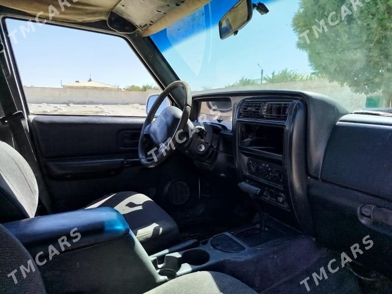 Jeep Cherokee 1999 - 45 000 TMT - Теджен - img 4