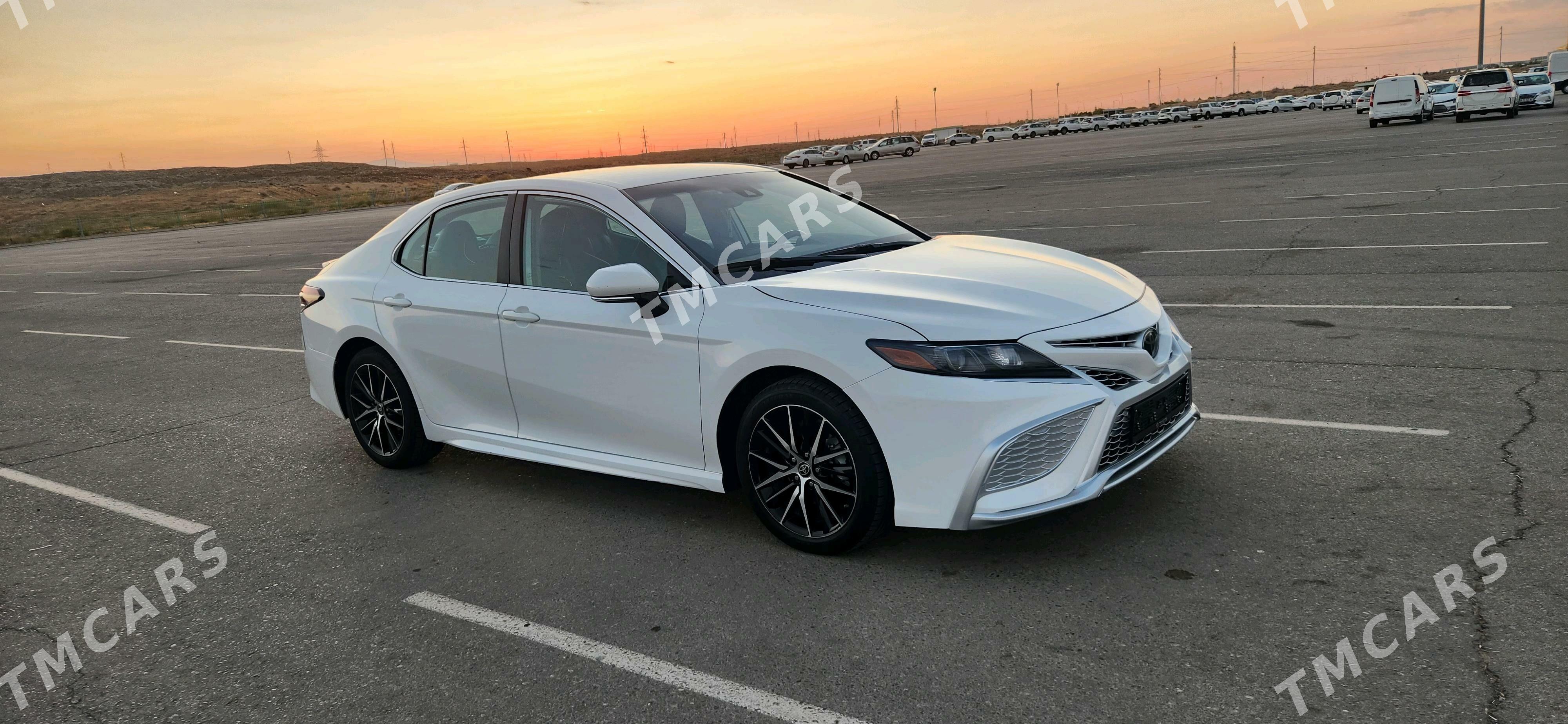 Toyota Camry 2022 - 353 000 TMT - Ашхабад - img 3