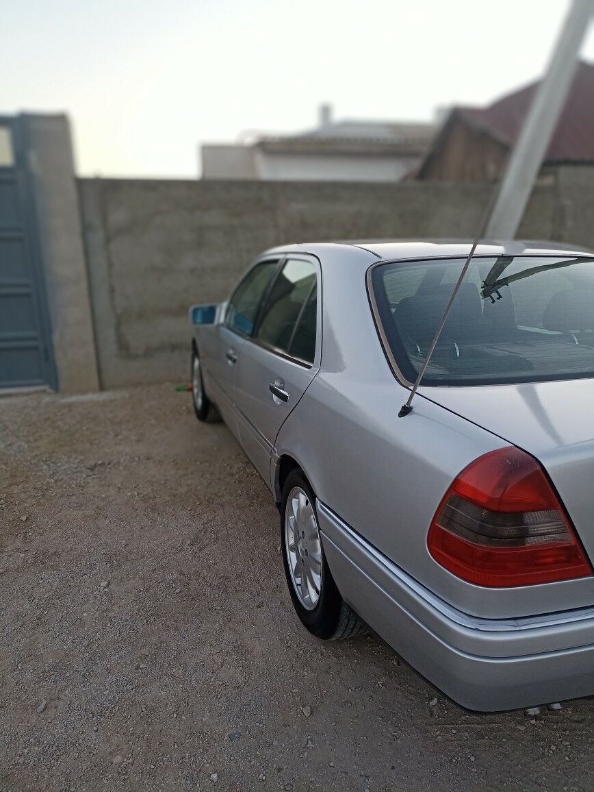 Mercedes-Benz C-Class 1994 - 70 000 TMT - Балканабат - img 4