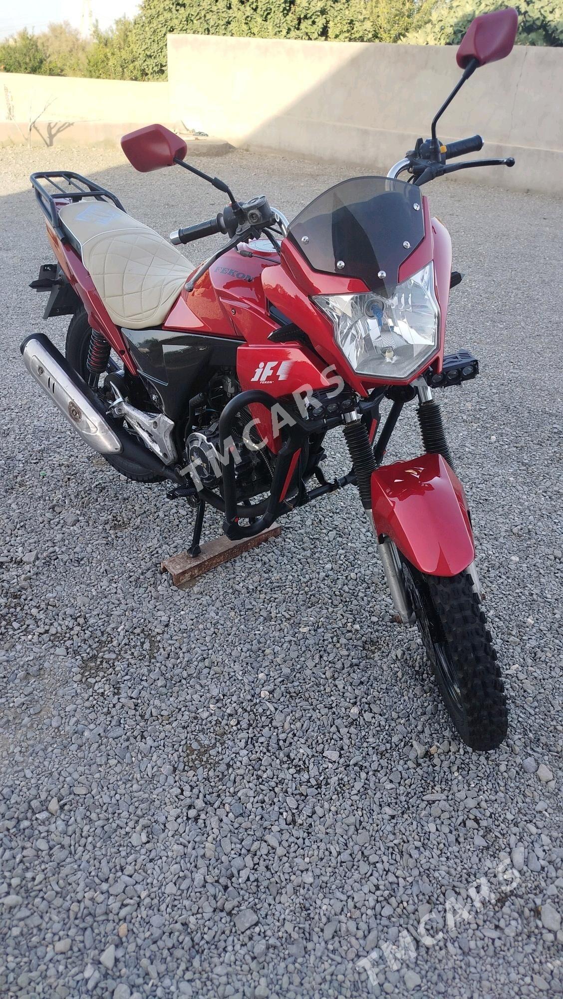 Fekon FK200-14G 2014 - 15 000 TMT - Bäherden - img 3