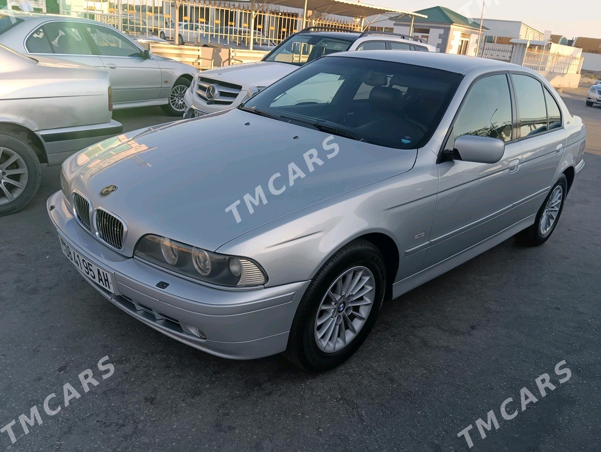 BMW E39 2000 - 135 000 TMT - Балканабат - img 2
