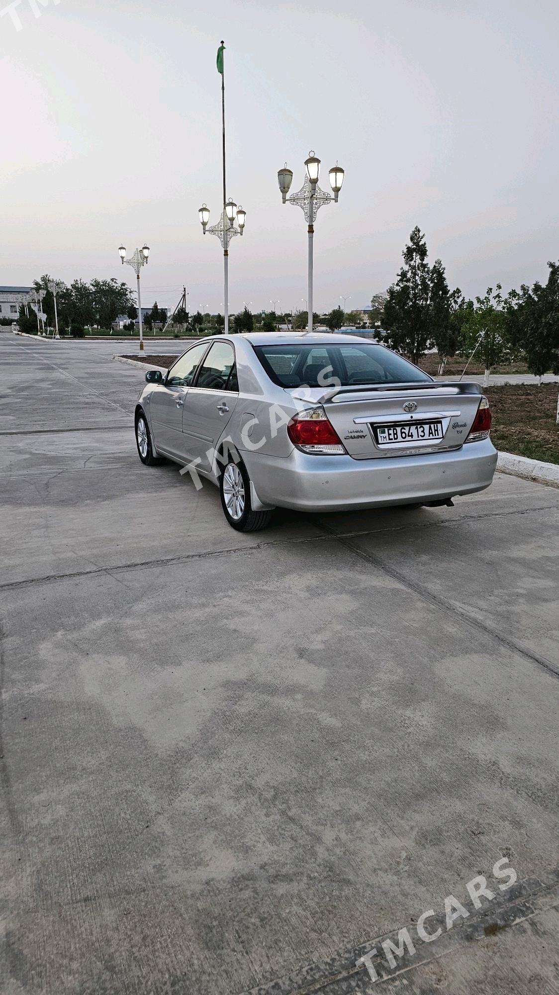 Toyota Camry 2002 - 170 000 TMT - Теджен - img 4