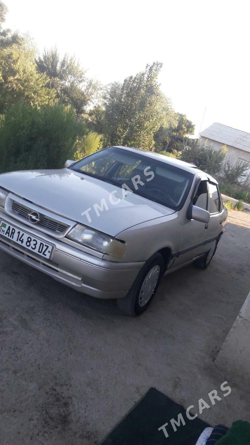 Opel Vectra 1991 - 30 000 TMT - Губадаг - img 2