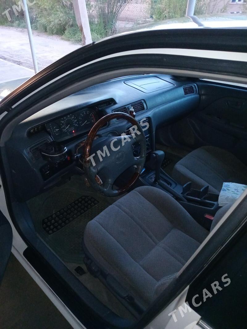 Toyota Camry 2000 - 170 000 TMT - Köneürgenç - img 2